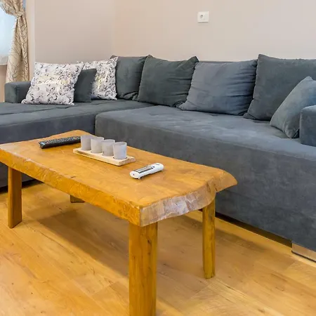 Apartment Fiumanka Lux