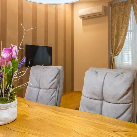 Apartment Fiumanka Lux *